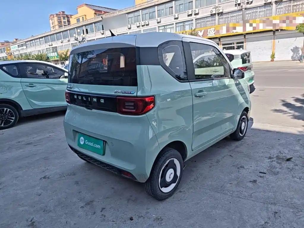Wuling MINIEV — миниатюра 7