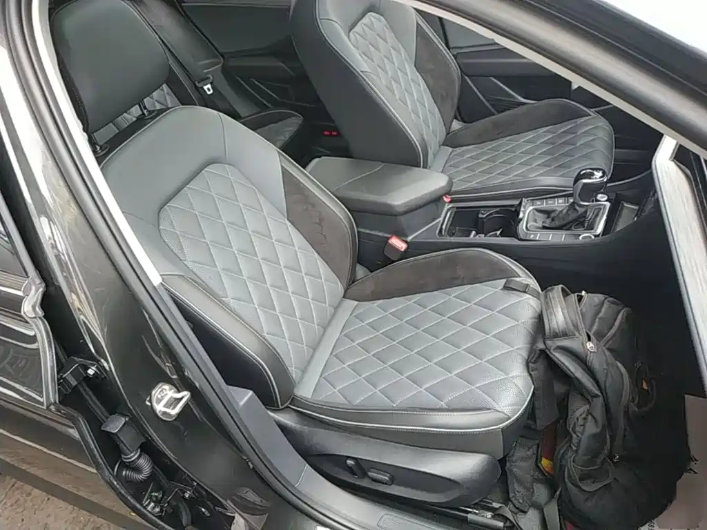 Volkswagen Sagitar — миниатюра 25