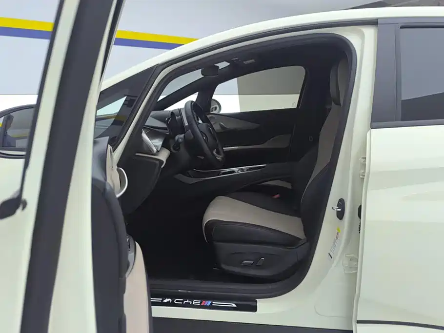 BYD Dolphin — миниатюра 9