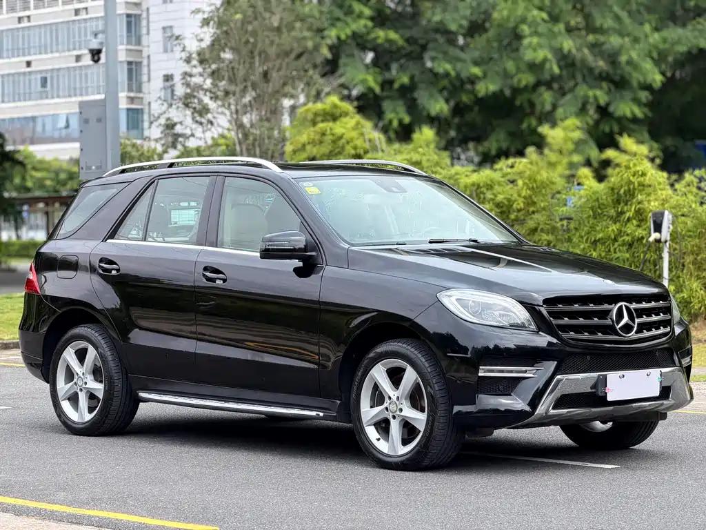 Mercedes-Benz M-Class — миниатюра 3