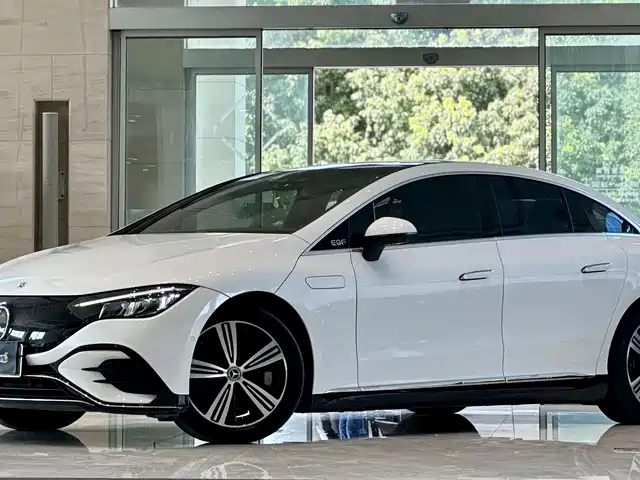 Mercedes-Benz EQE