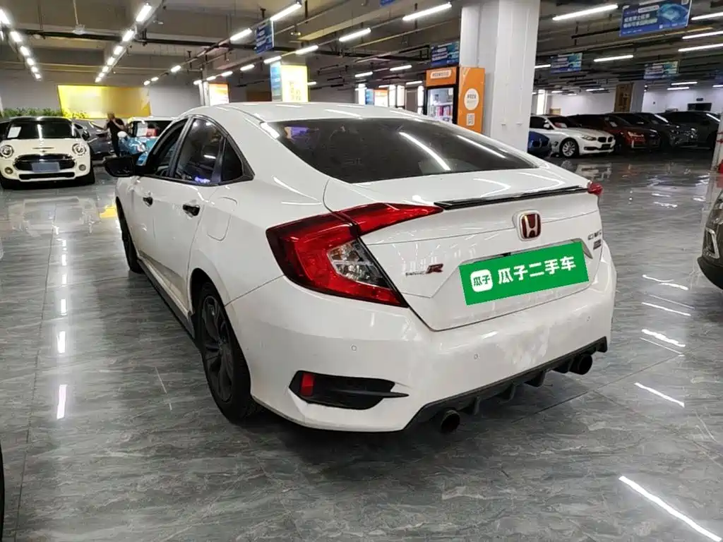 Honda Civic — миниатюра 5