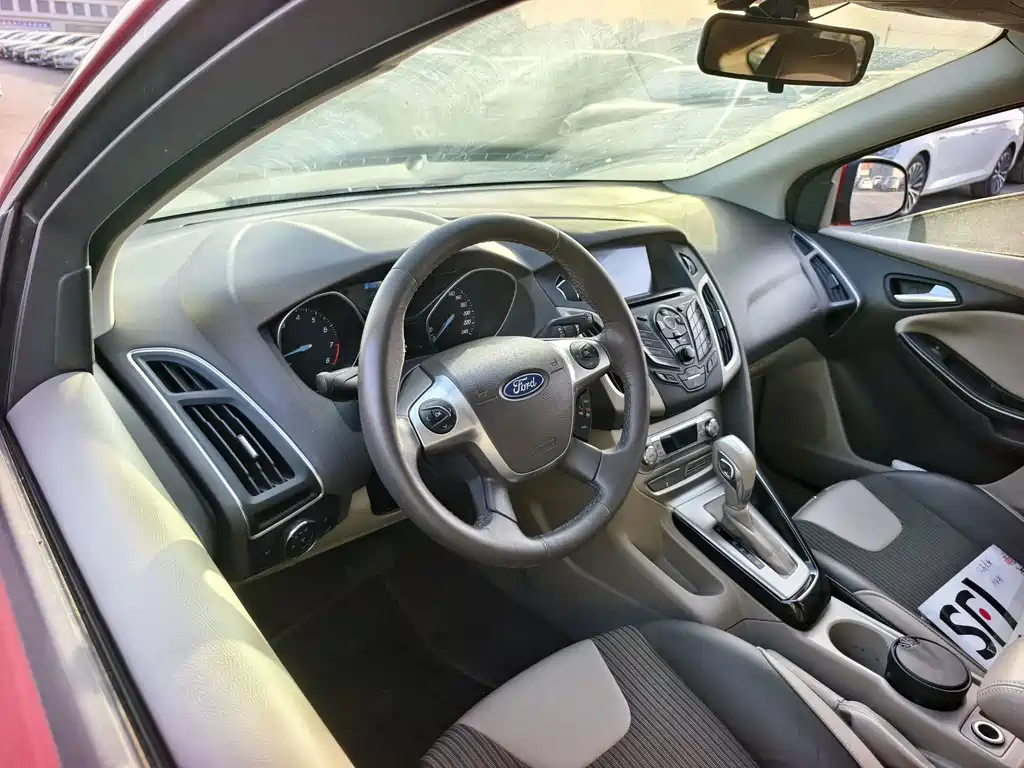 Ford Focus — миниатюра 9