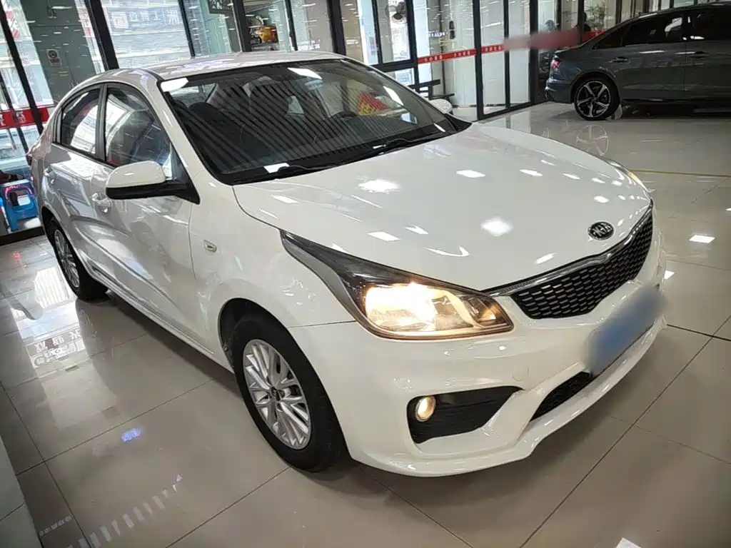 Kia K2 — миниатюра 4