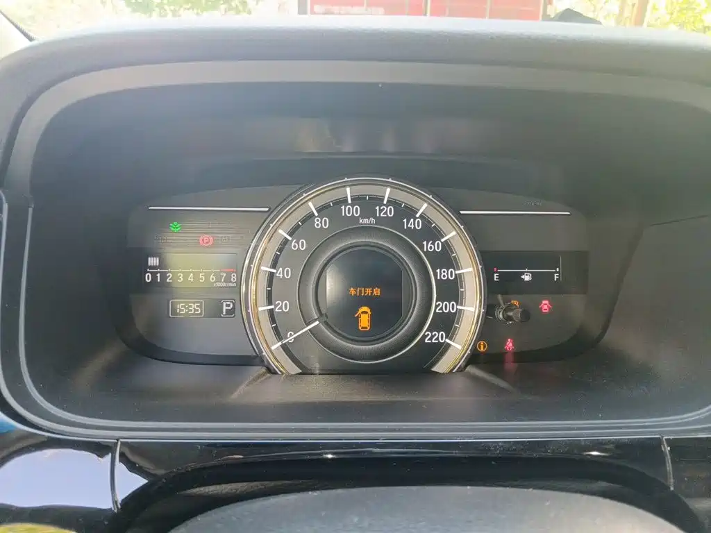 Honda Elysion — миниатюра 7