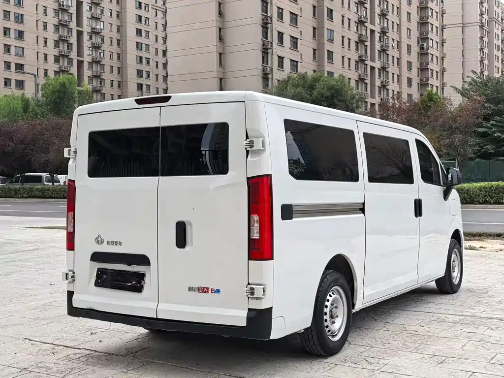 Kuayue 跨越星光 EV — миниатюра 9