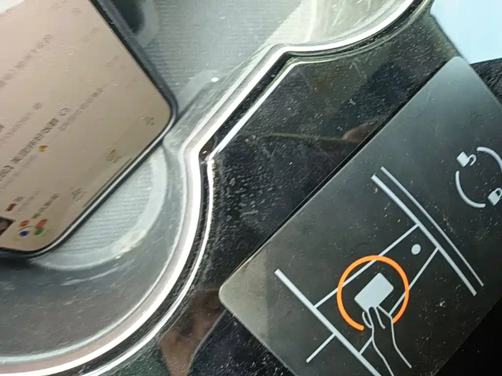 Tesla Model 3 — миниатюра 9
