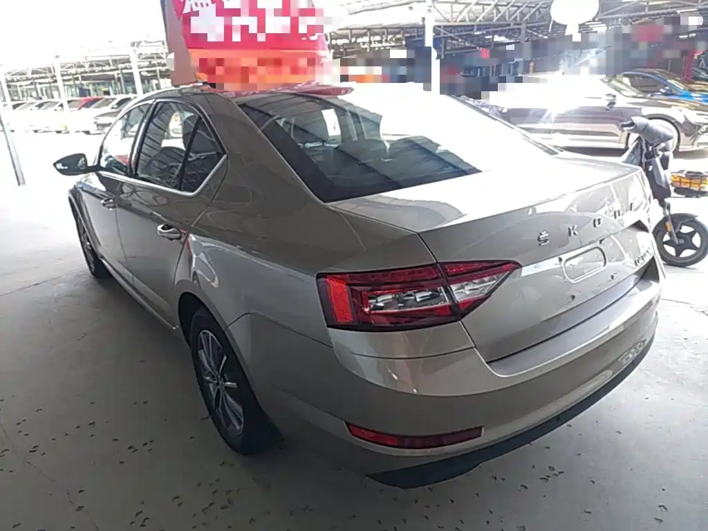 Skoda Octavia — миниатюра 5