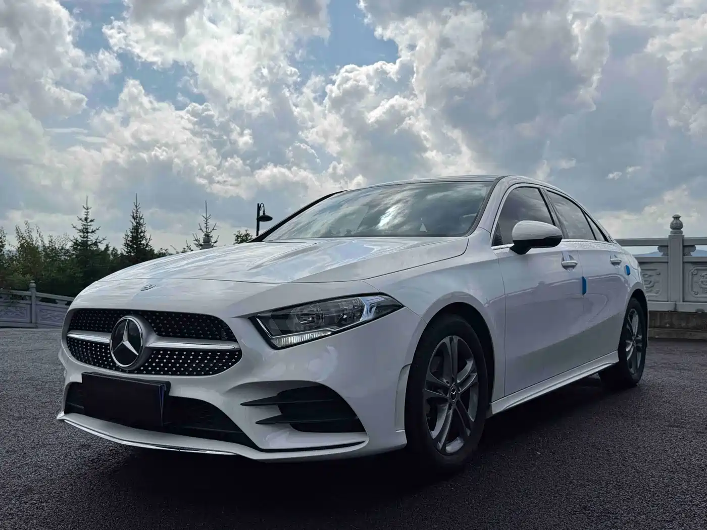 奔驰A级 2022款 A 180 L 运动轿车 2023