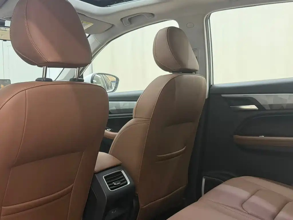 Geely Vision X6 — миниатюра 8