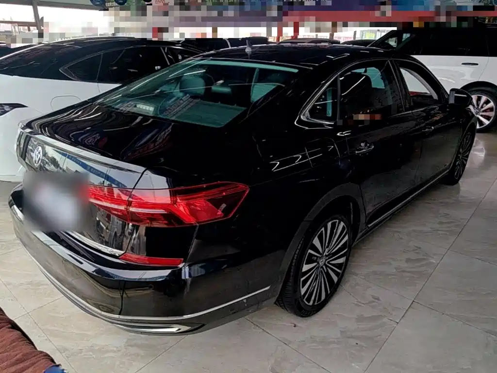 Volkswagen Passat — миниатюра 7