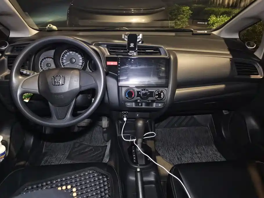 Honda Fit — миниатюра 12