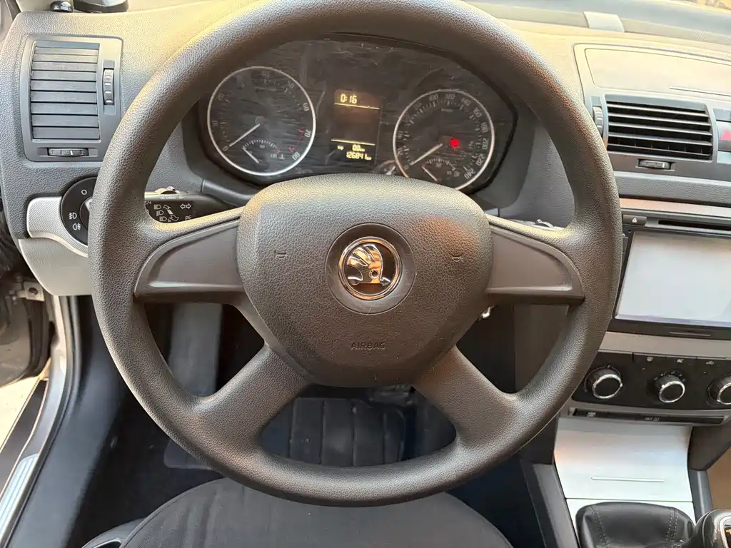 Skoda Octavia — миниатюра 16