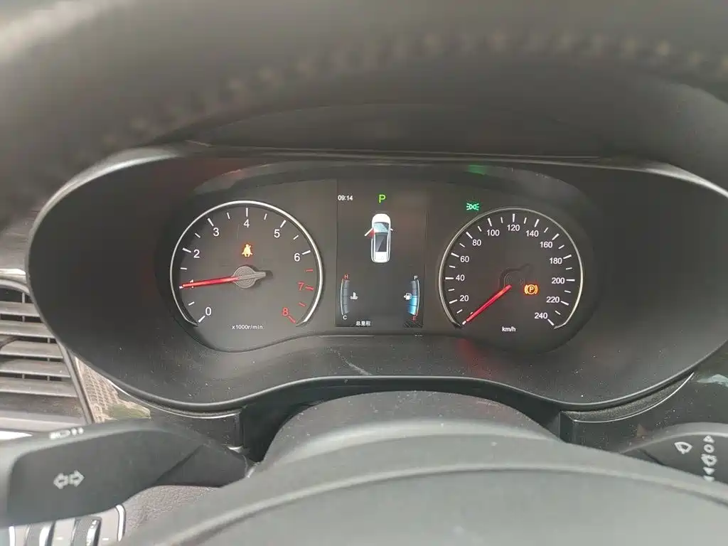 BYD MAX — миниатюра 4