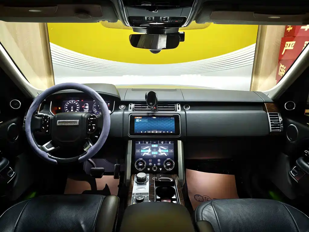 Land Rover Range Rover — миниатюра 7