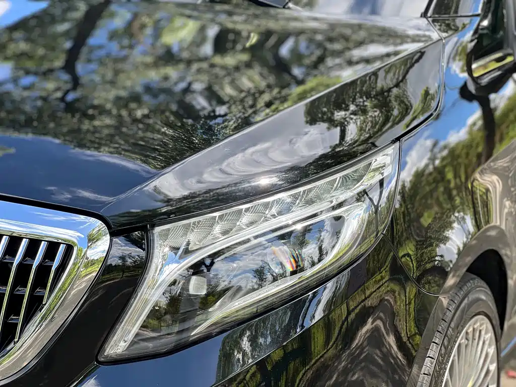 Mercedes-Benz V-Class — миниатюра 16