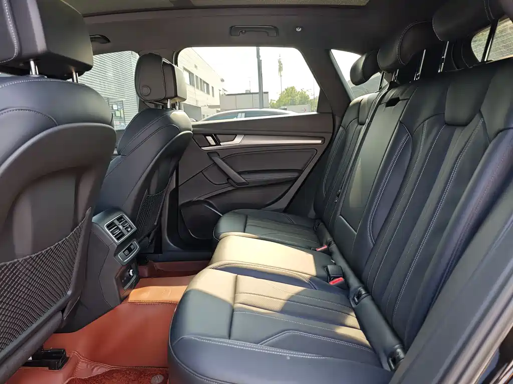 Audi Q5L 2024 40 TFSI Luxury