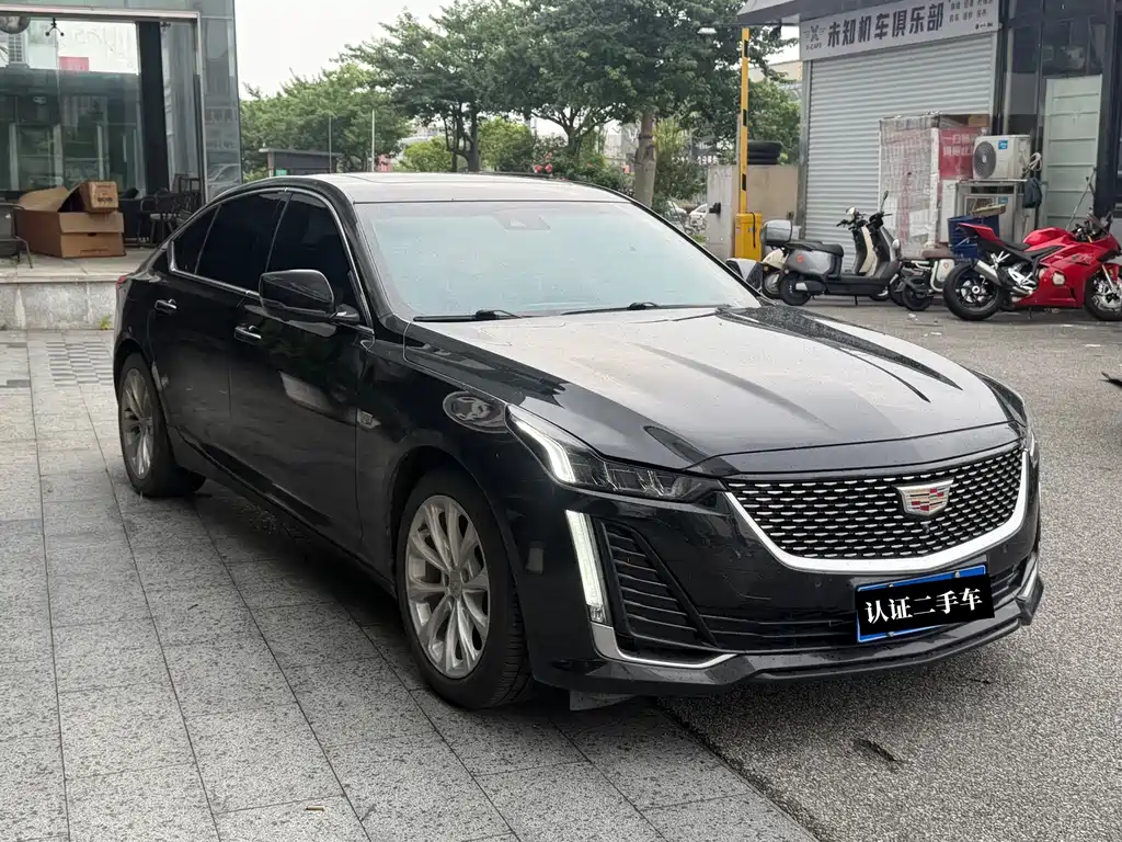 Cadillac CT5 — миниатюра 2