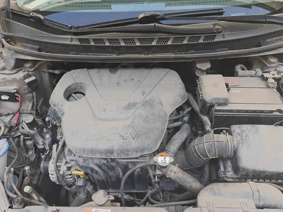 Hyundai Elantra Langdong — миниатюра 10