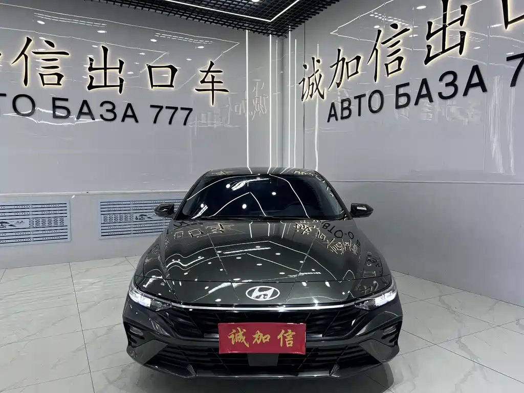Hyundai Elantra — миниатюра 2