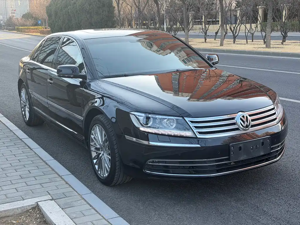 VOLKSWAGEN PHAETON