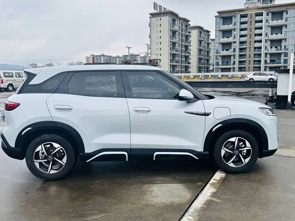 BYD Yuan UP — миниатюра 7