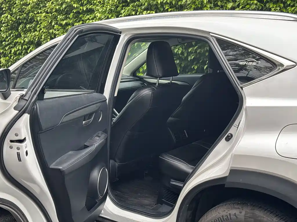 Lexus NX — миниатюра 5
