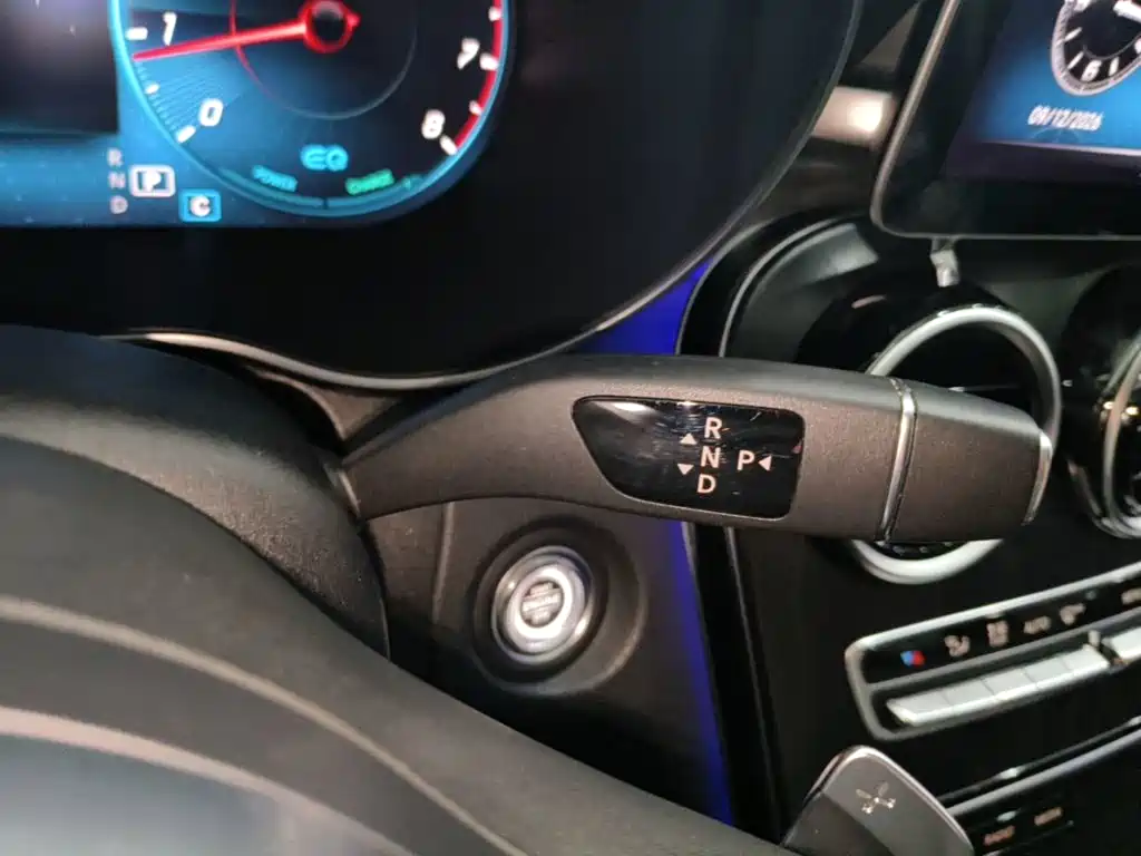 Mercedes-Benz C-Class — миниатюра 14