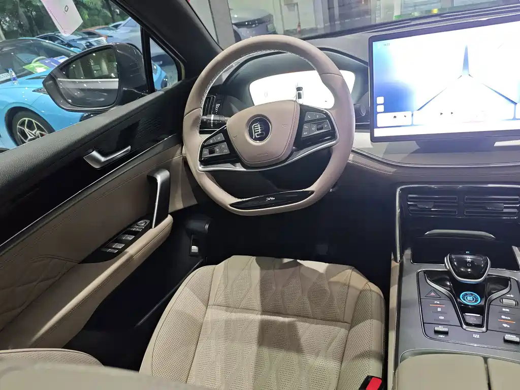 BYD Tang New Energy — миниатюра 9