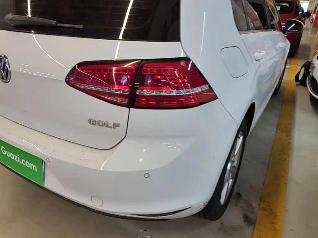 Volkswagen Golf — миниатюра 8