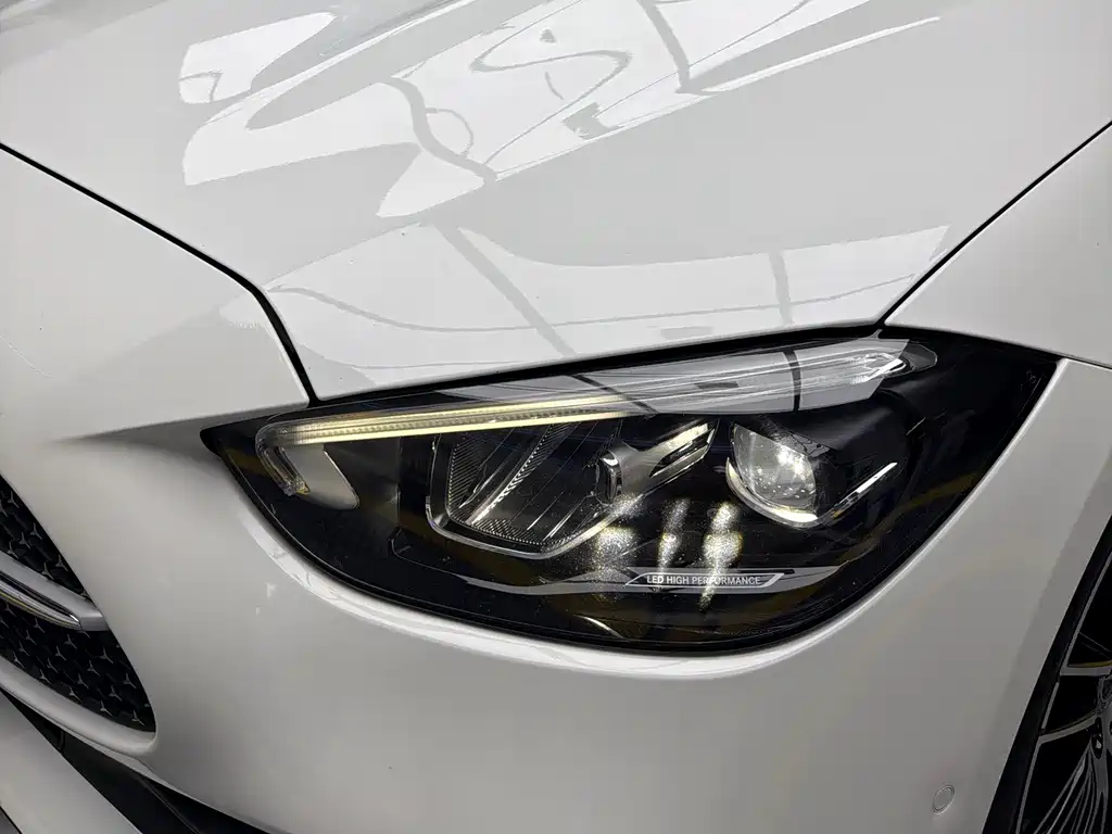 Mercedes-Benz C-Class — миниатюра 4