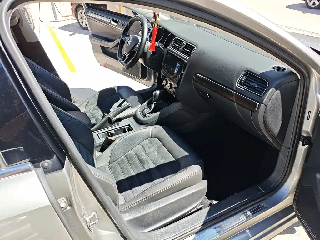 Volkswagen Sagitar — миниатюра 14