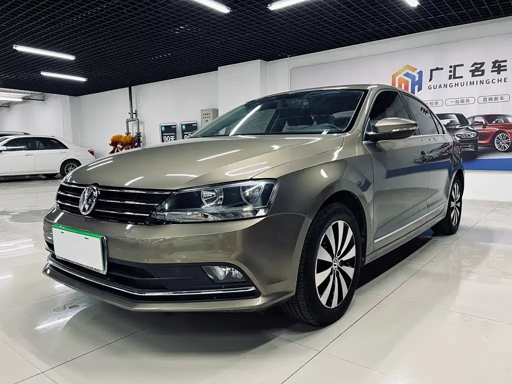 Volkswagen Sagitar 2017