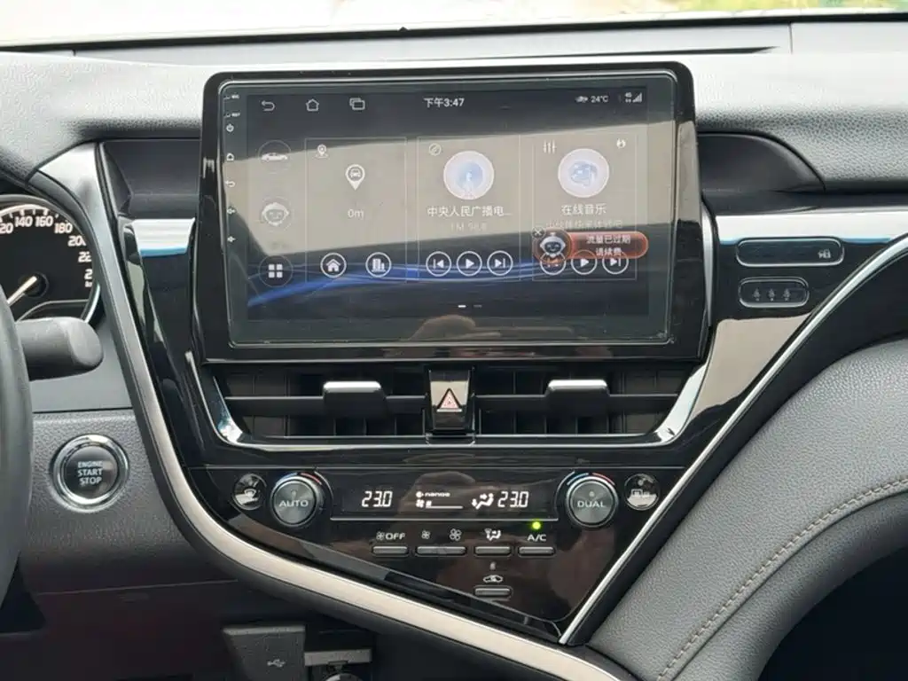 Toyota Camry — миниатюра 6