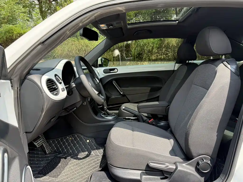 Volkswagen Beetle — миниатюра 4