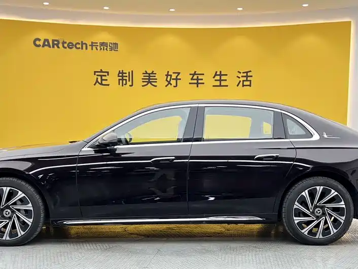 Mercedes-Benz E-Class — миниатюра 7