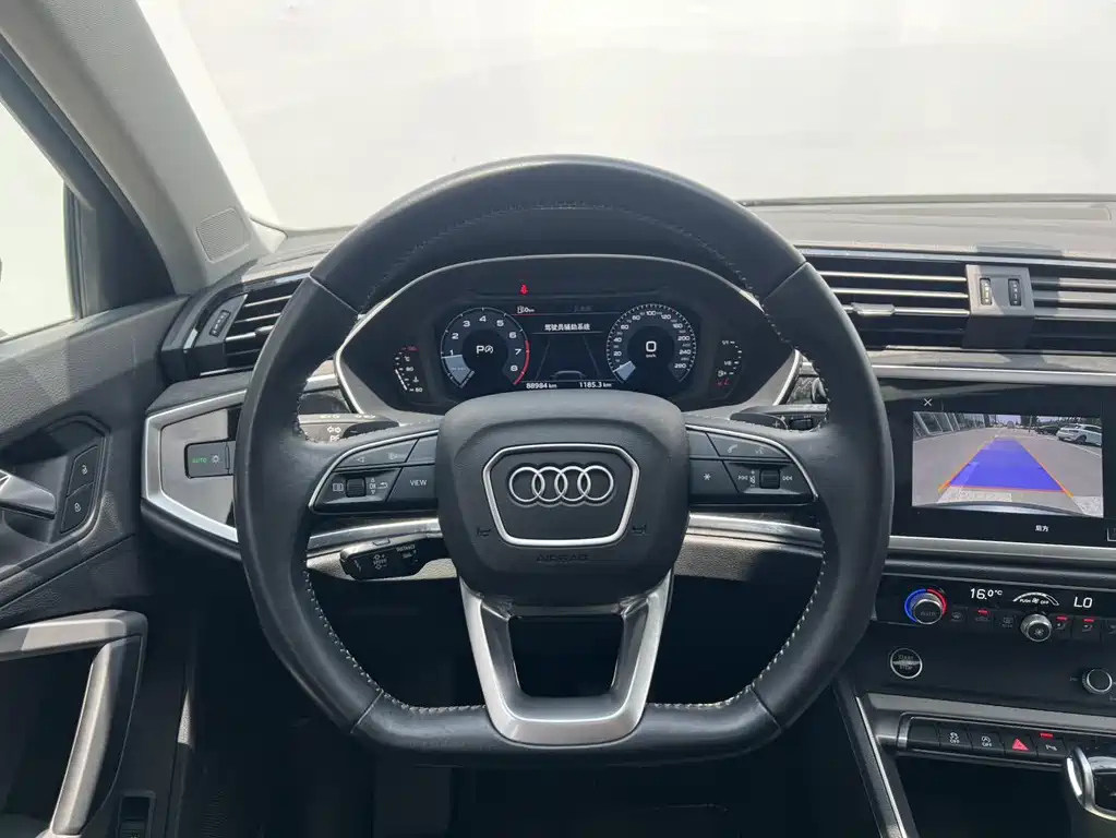 Audi Q3 — миниатюра 6