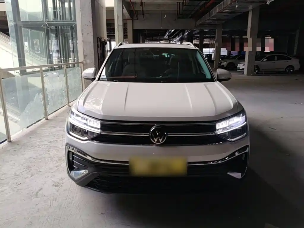 Volkswagen Tharu — миниатюра 3