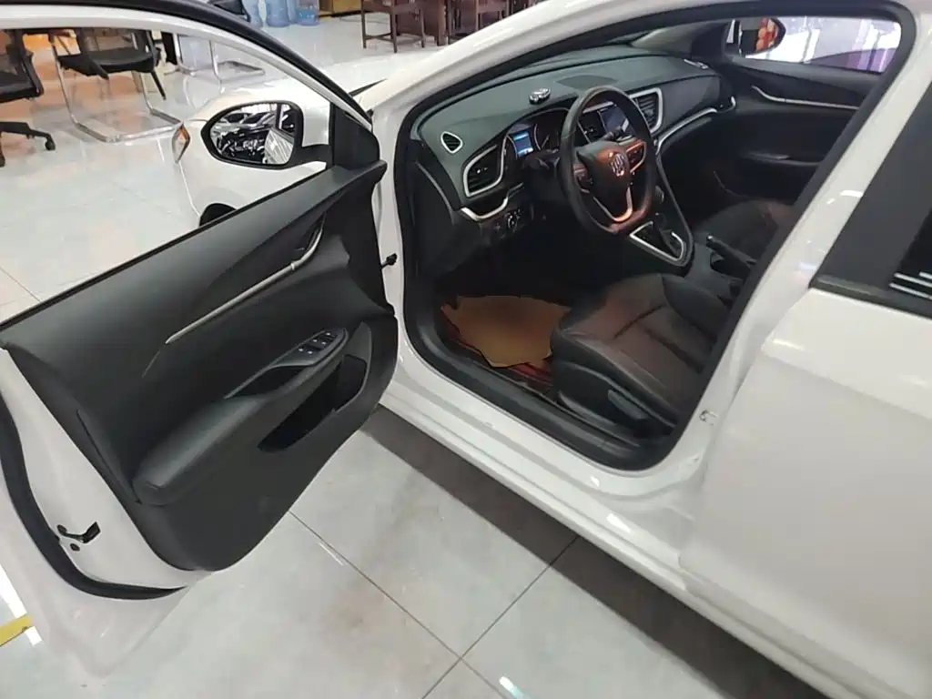 Buick Excelle — миниатюра 16