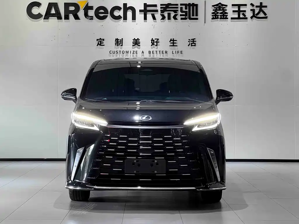 Lexus LM — миниатюра 2