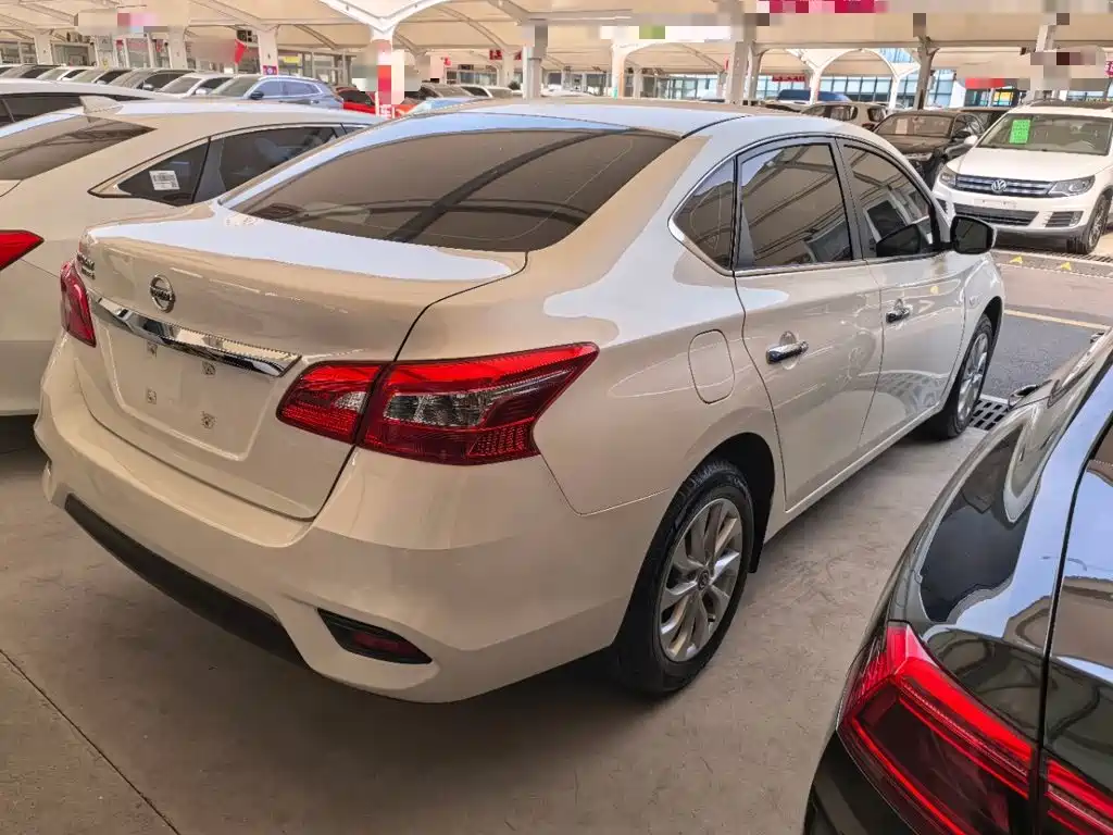 Nissan Sylphy — миниатюра 7