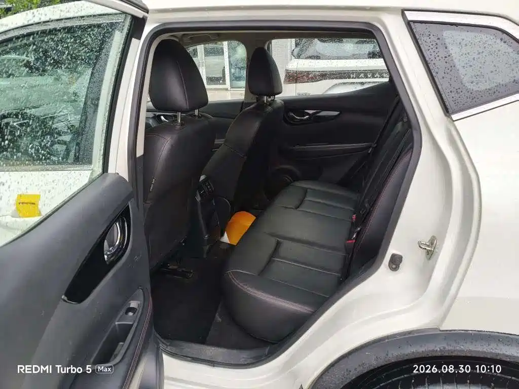 Nissan Qashqai — миниатюра 7