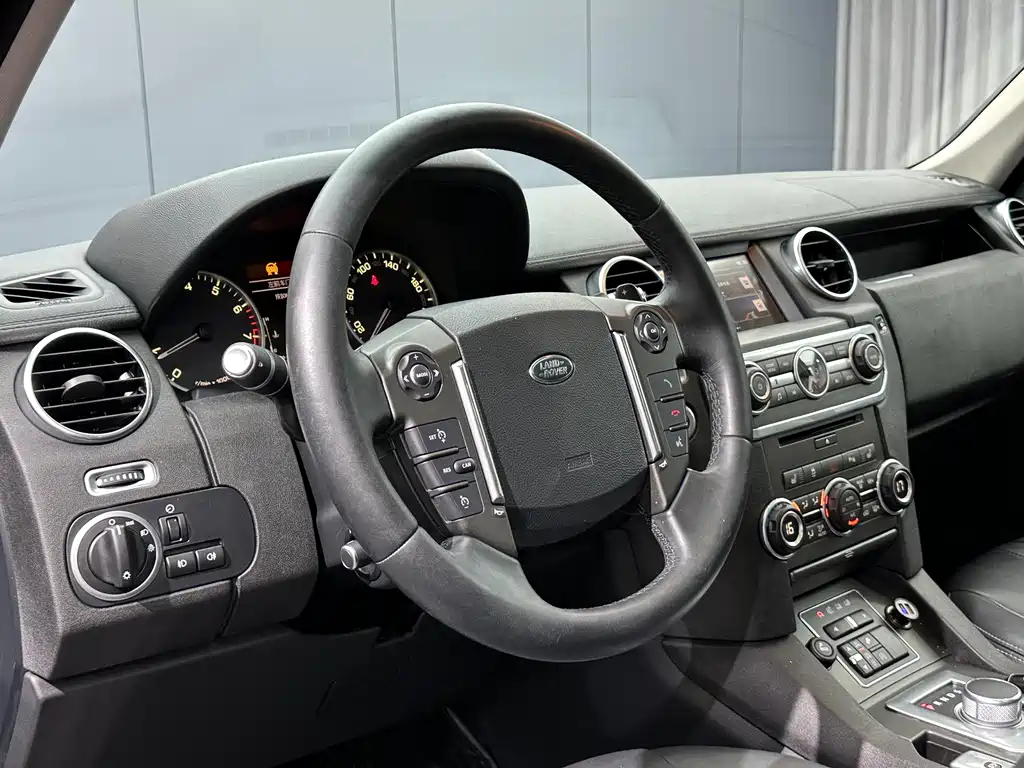 Land Rover Discovery — миниатюра 11