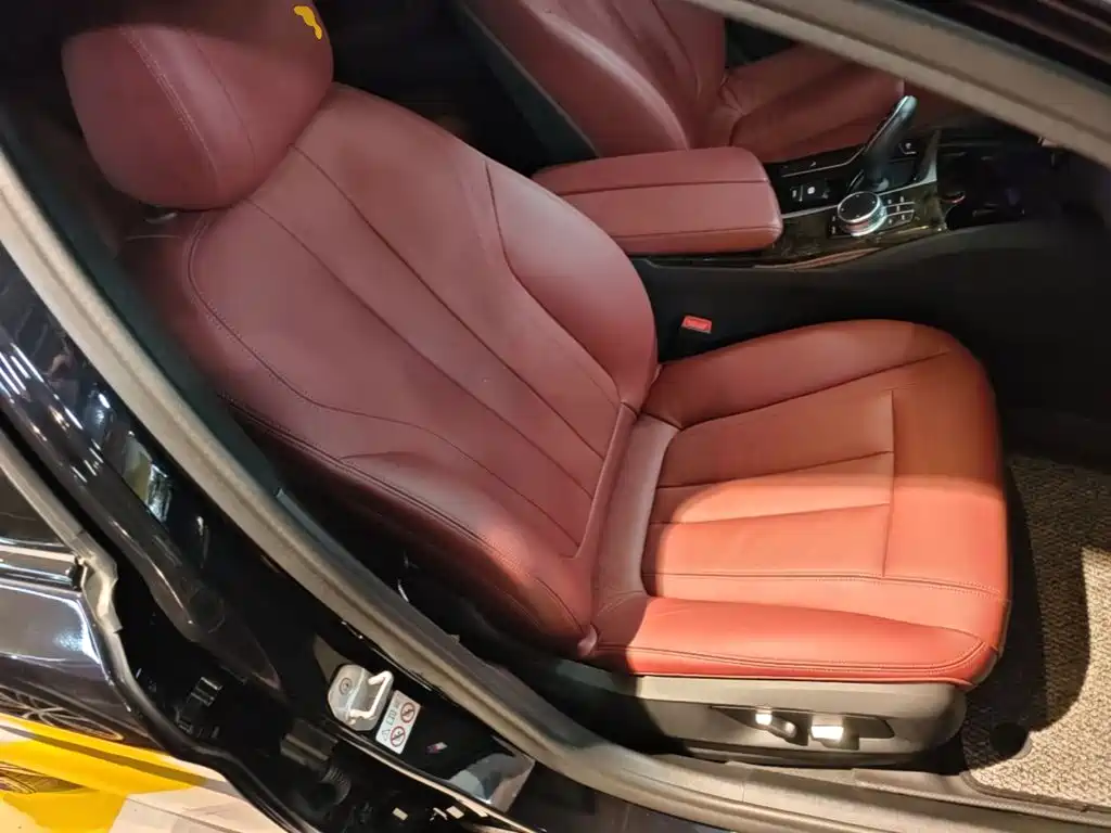 BMW 5 Series — миниатюра 25