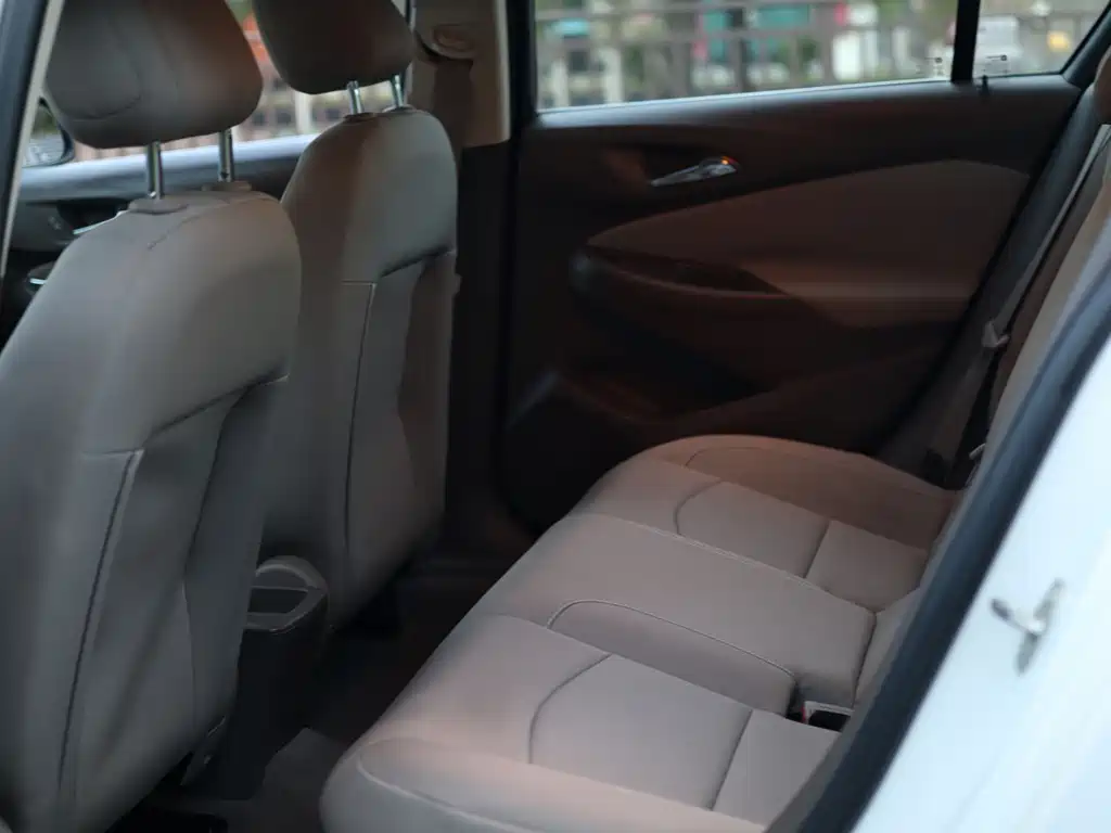 Chevrolet Cruze — миниатюра 14