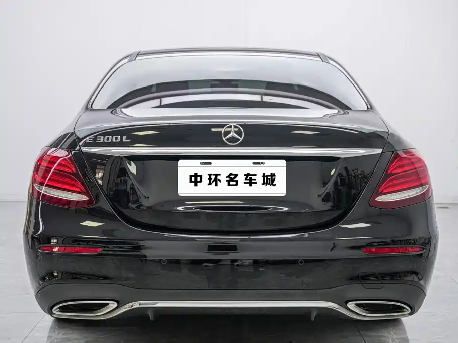 Mercedes-Benz E-Class — миниатюра 15
