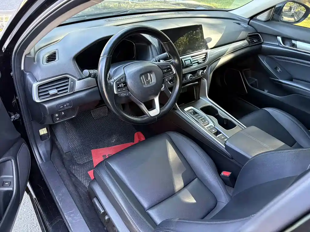 Honda Accord — миниатюра 9