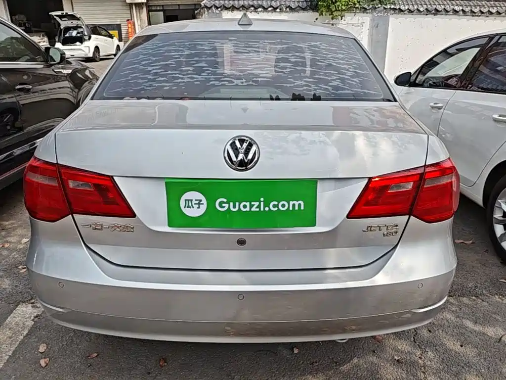 Volkswagen Jetta — миниатюра 6