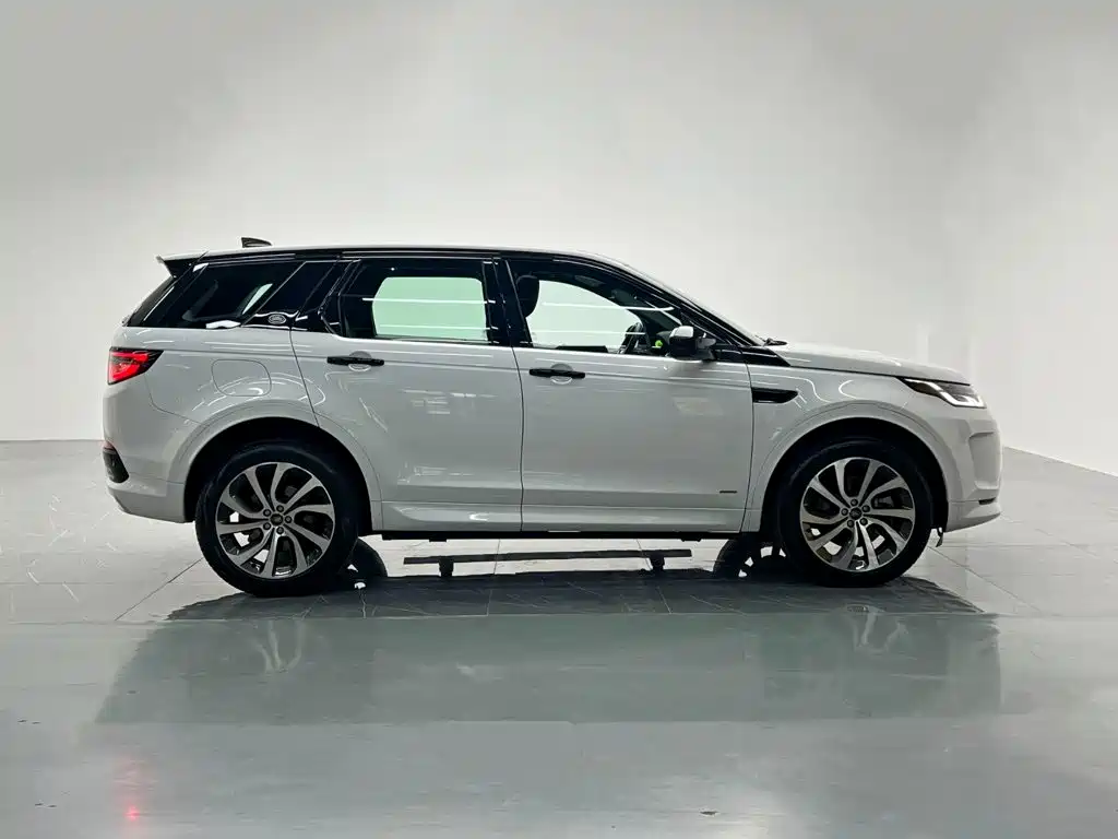 Land Rover Discovery Sport — миниатюра 7