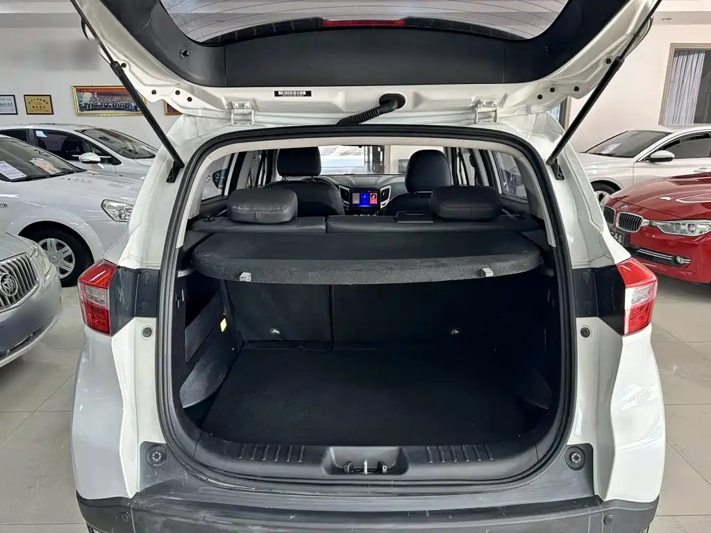 Changan CS15 — миниатюра 10